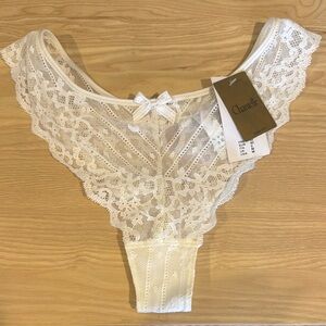 Chantelle Ivory Lace Panty